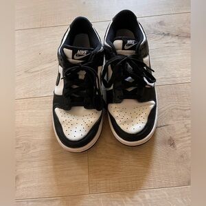 Women’s Panda Nike Dunks